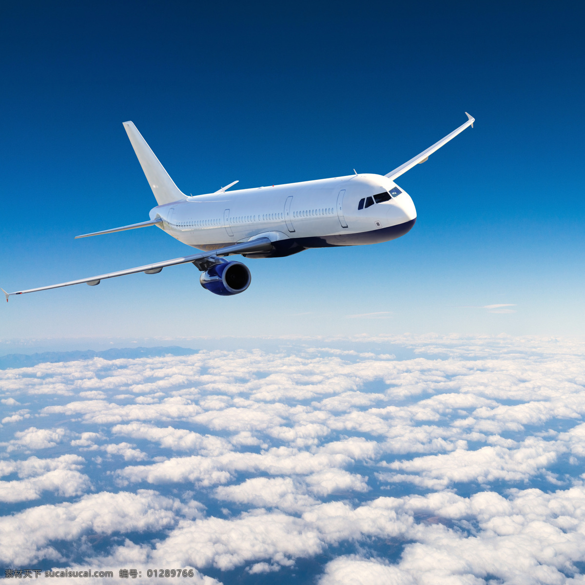 上 云霄 飞机 客机 航空飞机 交通工具 蓝天白云 飞机图片 现代科技