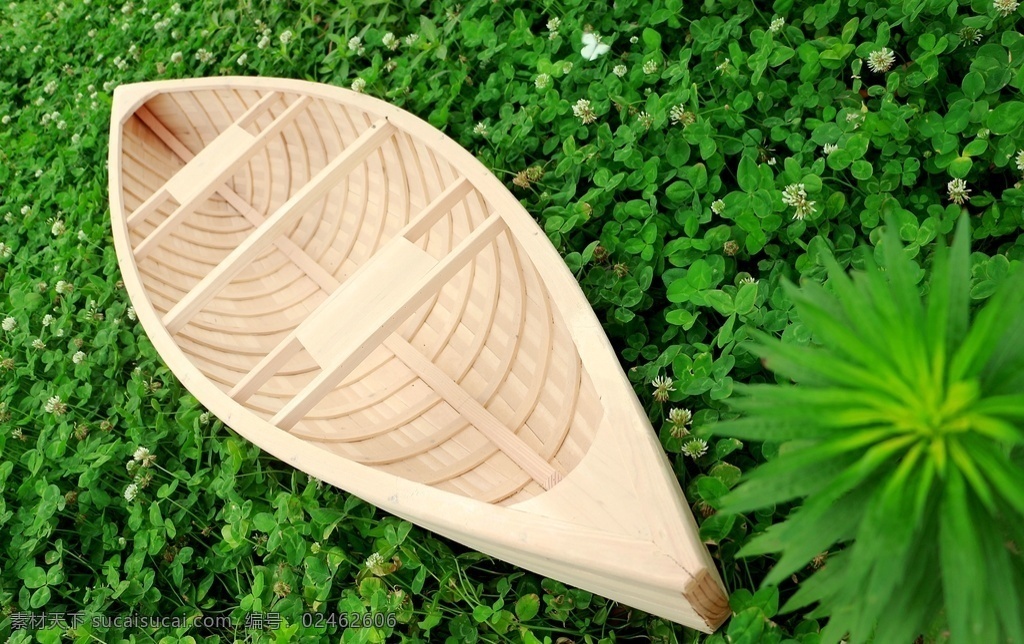 手划船 欧式木船 木船 小木船 皮划艇 游船 公园游船 尖头船 现代科技 交通工具