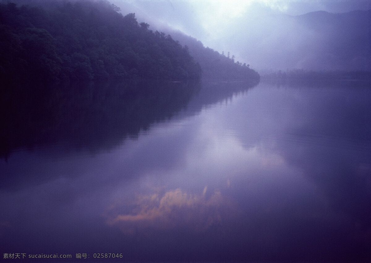 湖泊 自然风景 美丽风景 风光 景色 美景 湖水 雾 倒影 自然景观 山水风景 四季风景 风景图片