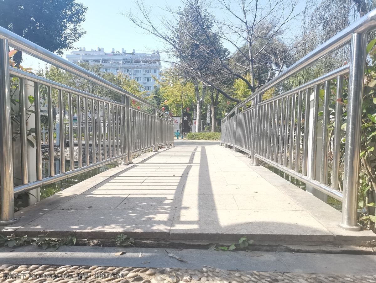 不銹鋼 扶手 欄桿 石板橋 水泥管橋 鋼筋水泥橋 萬年橋水泥 水泥橋欄桿 公園橋 不銹鋼欄桿 攝影圖 建筑園林 園林建筑