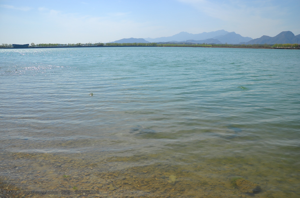 水面湖水图片 水面 湖面 河水 湖水 波浪 水波 海面 海浪 清澈 水 湖 河 海 自然景观 自然风景