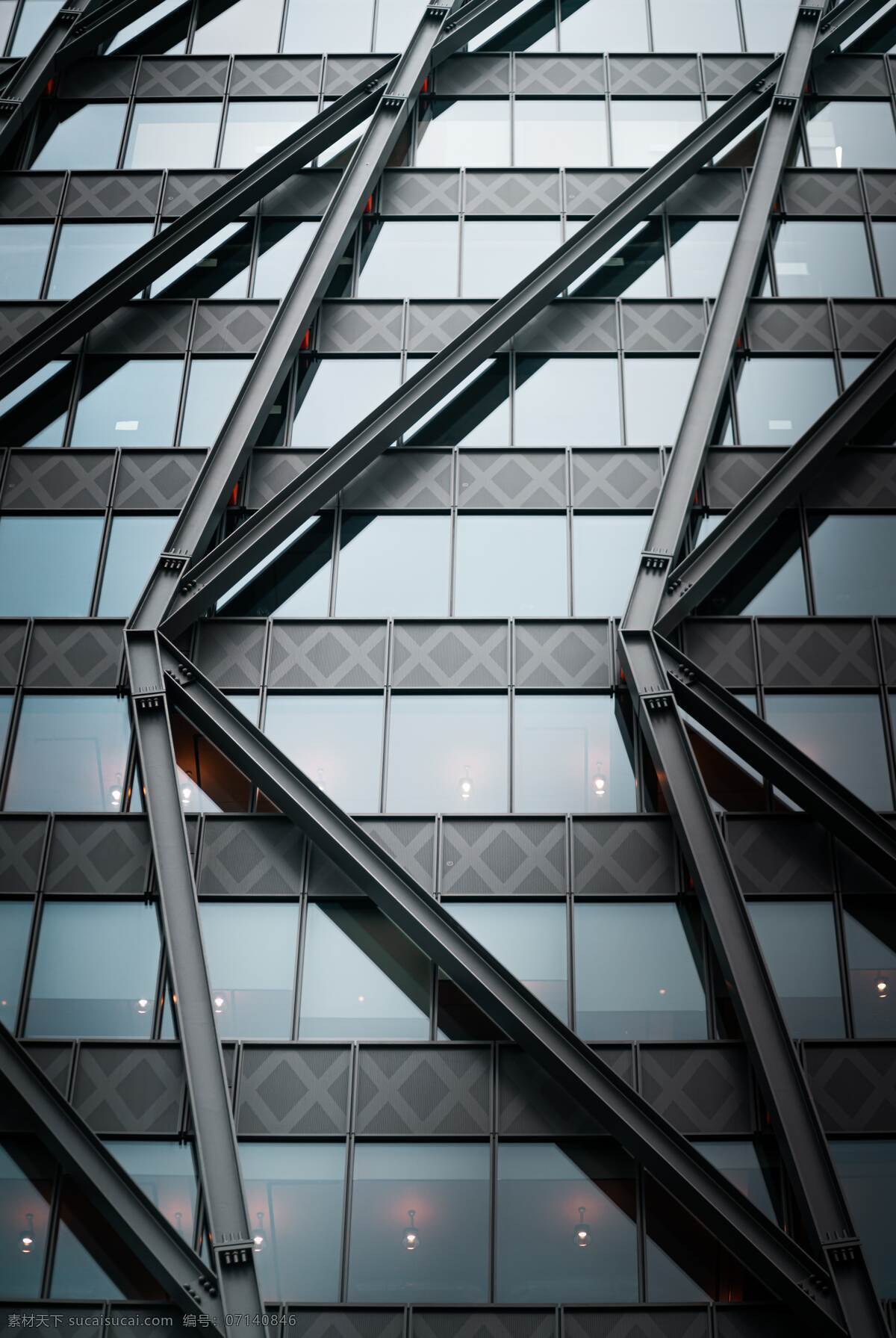 玻璃外墻 玻璃 鐵欄桿 墻壁 窗戶 灰色玻璃 自然景觀 建筑景觀