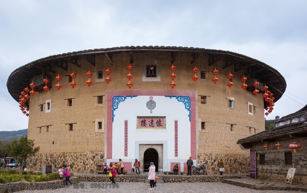 福建土樓圖片 廈門 福建 土樓 云水謠土樓 廈門風(fēng)光 珠海海灘 中山路 中山路夜景 中山公園 植物園 造船廠 廈門筼筜 園林博覽園 演武大橋 新集美 小嶝島 五緣大橋 雙子塔 世貿(mào)大廈 海峽大廈 世貿(mào)海峽 十里藍(lán)山 沙坡尾 普陀寺 鼓浪嶼 集美 龍舟池 海昌大橋 廈門大學(xué) 旅游攝影 國內(nèi)旅游