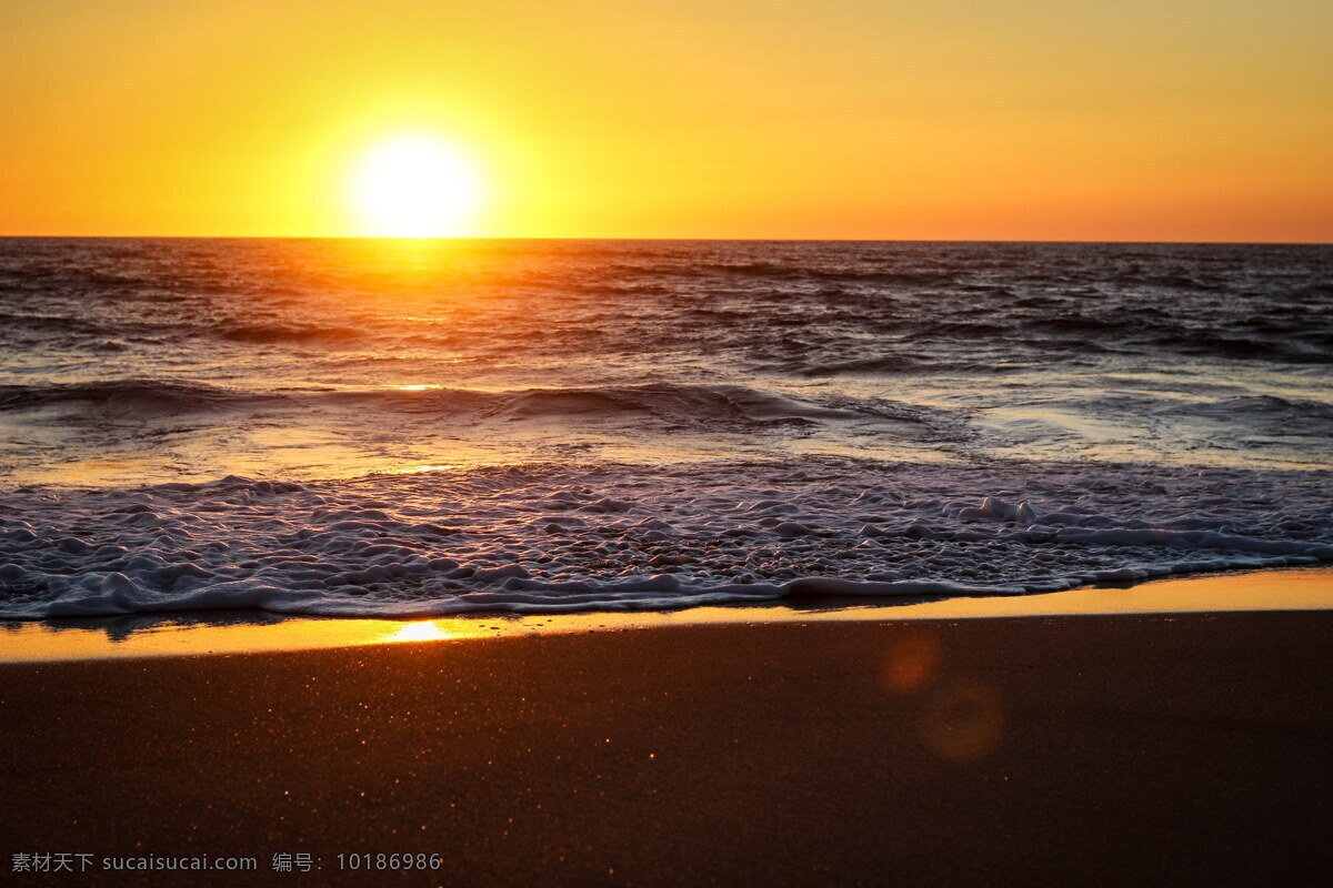 唯美海上日落 日落唯美图片 海上的日落 海上日落天空 海上夕阳 海上日落 日落图片