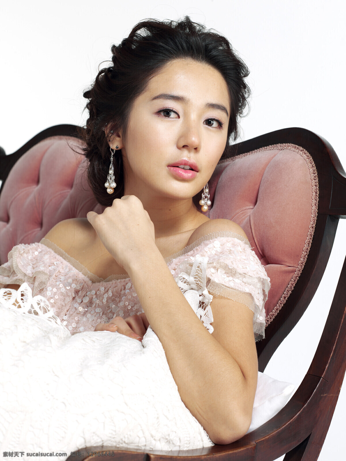 尹恩惠 韩国 演员 美女 偶像 明星 白色 人物图库 明星偶像 摄影图库