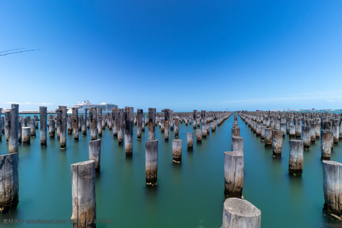 大海 天空 海水 木樁 風(fēng)景圖片 風(fēng)景 自然景觀 自然風(fēng)景