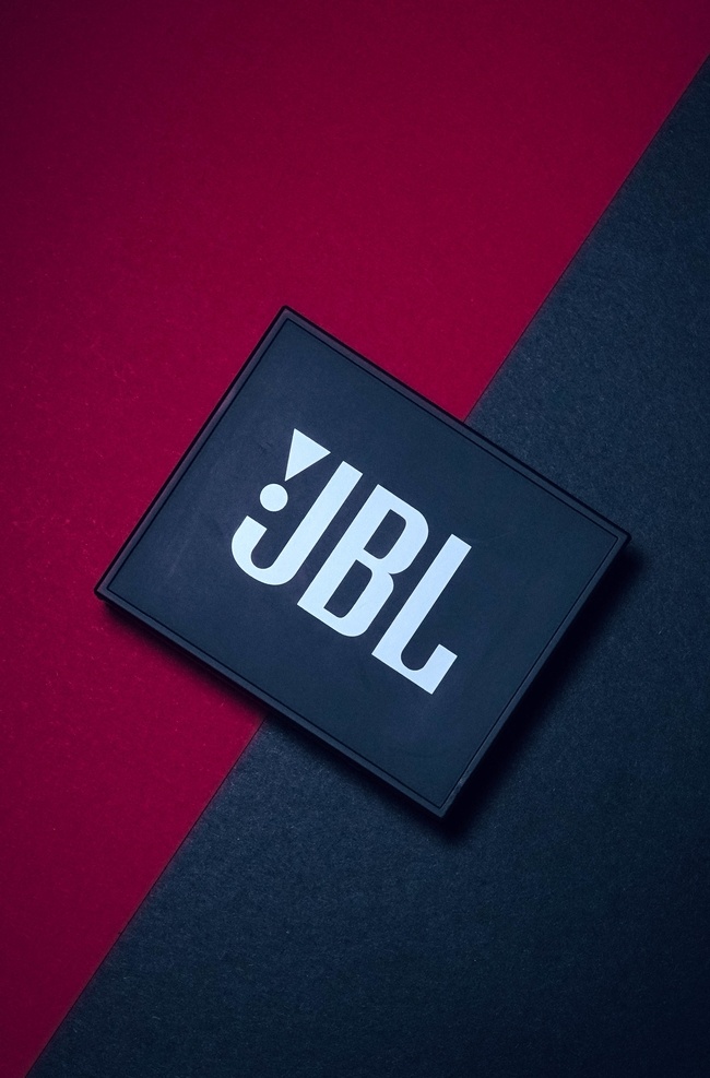 jbl 音响 红黑风格 高清 创意 生活百科 数码家电
