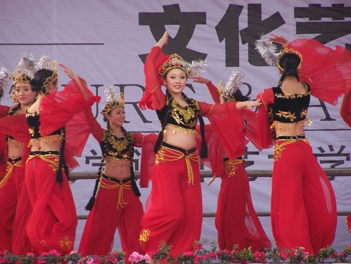 舞蹈表演 文化艺术节 美女 红色 表演 艺术学院表演 文化艺术 舞蹈音乐 摄影图库