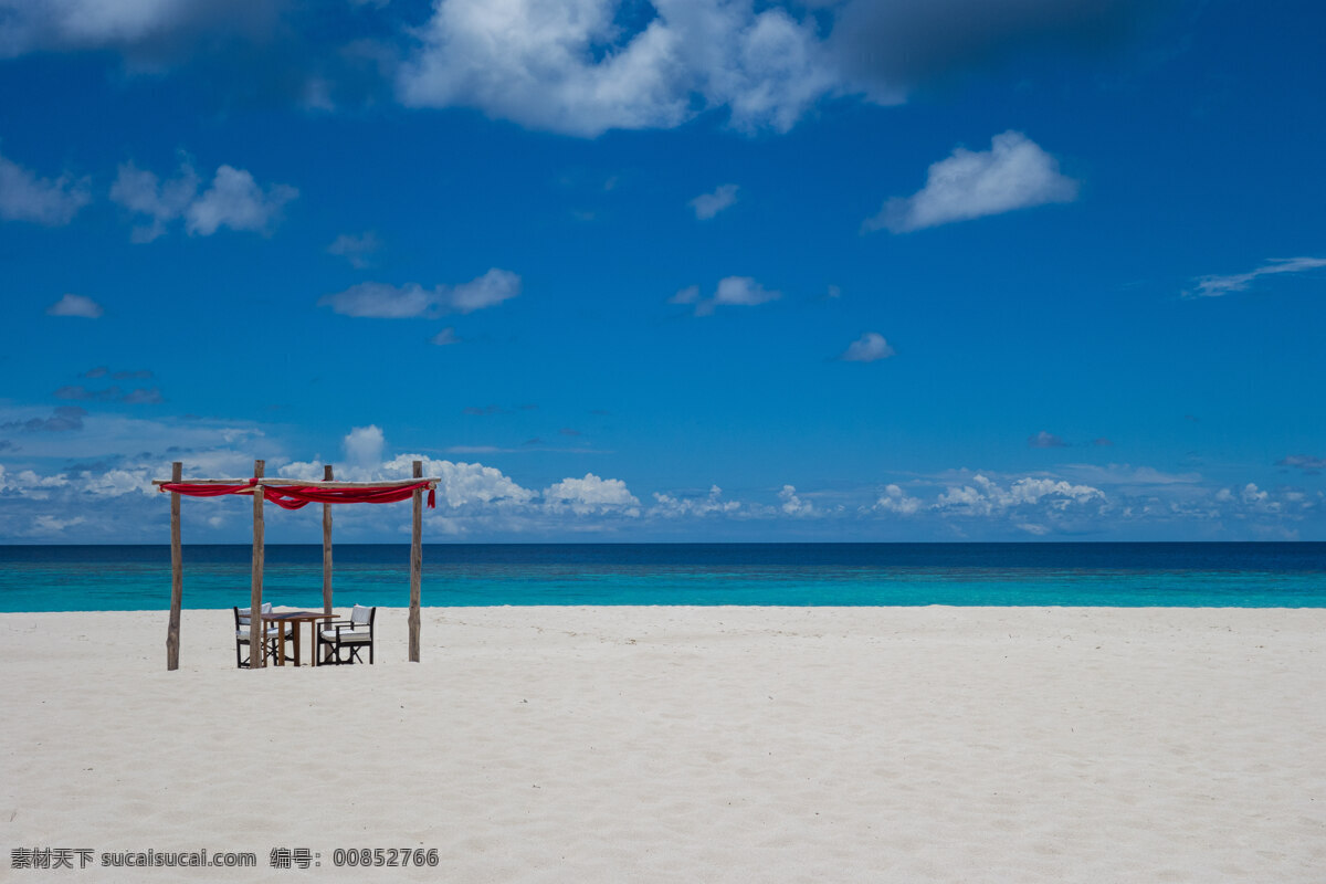 马尔代夫 海边 海岛 海滩 沙滩 清澈 蓝天 白云 云彩 天空 壮观 壮美 海天一线 人间天堂 海面 美景 风光 景观 大海 风景 景色 游泳池 度假村 旅游圣地 梦幻 加勒比海 国外旅游摄影 国外旅游 旅游摄影