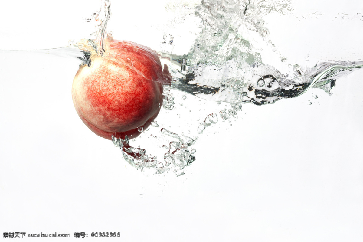水中水果 水果 水纹 绿色食品 桃子 生物世界