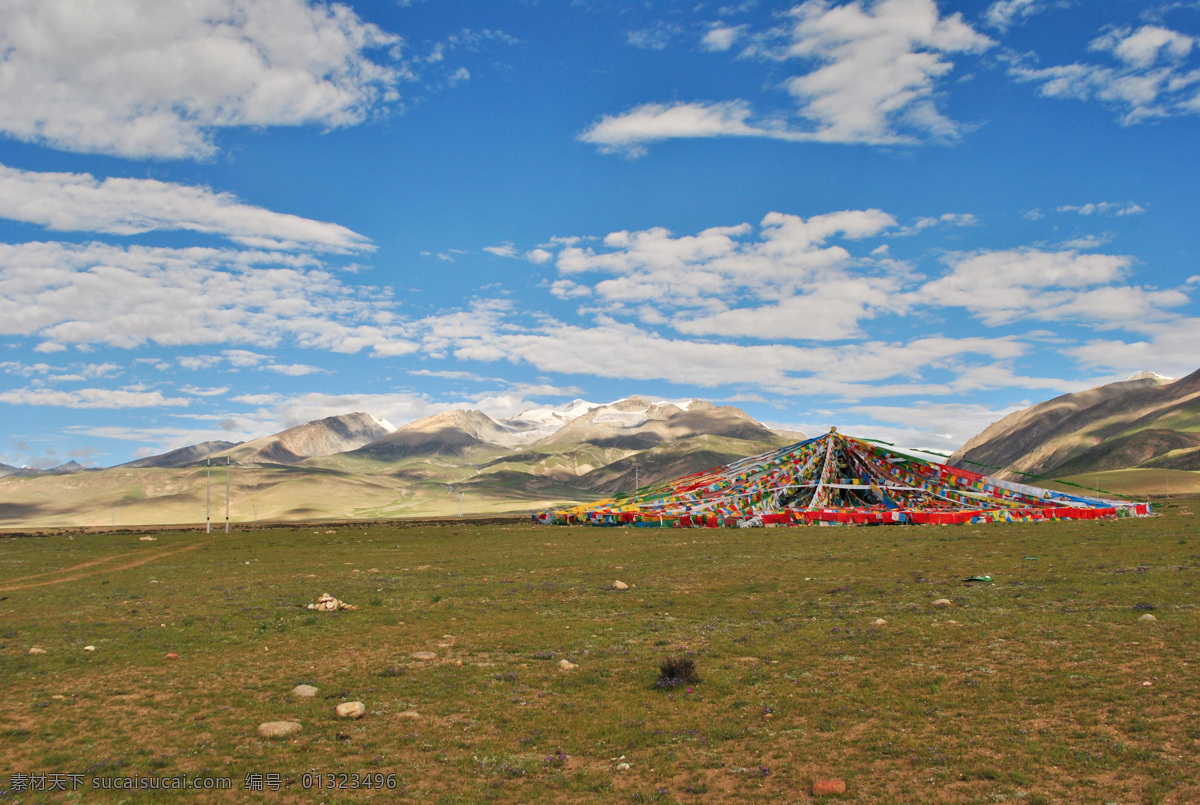 西藏 西藏经番 西藏经文 西藏五彩哈达 西藏山峦 西藏田园 西藏蓝天 西藏夏天 西藏光影 西藏高清图片 旅游摄影 国内旅游 高原 西藏风景 蓝天 白云 绿草地 自然景观 自然风景 灰色