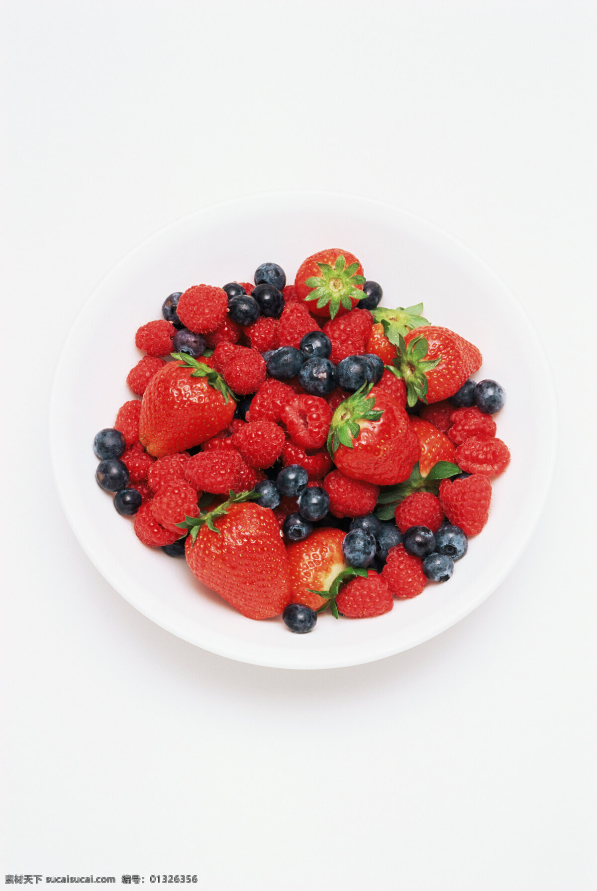 草莓 蓝莓 绿叶 生物世界 蔬菜 蔬菜水果 水果 山莓 野果 浆果 草莓特写 水果主题 新鲜草莓 水果高清图片 好看的水果 风景 生活 旅游餐饮