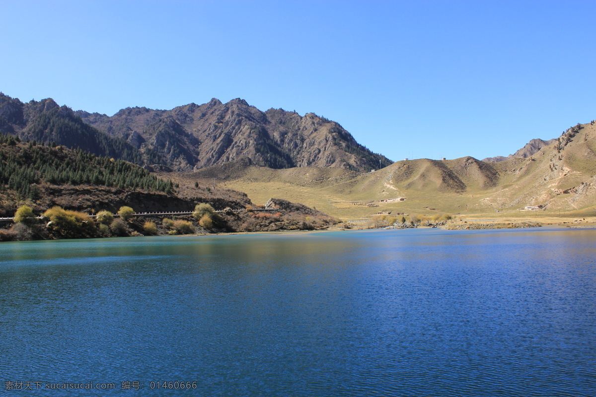 自然风光 背景 湖水 高山 水 景观 景区 休闲 旅游 山水风景 风景图片