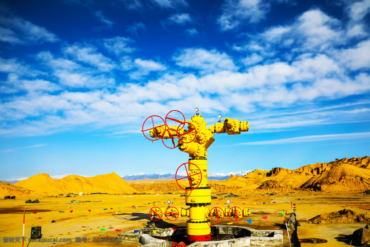 大漠油井图片 大漠 雅丹地貌 油井 风景 美景 旅游摄影 国内旅游