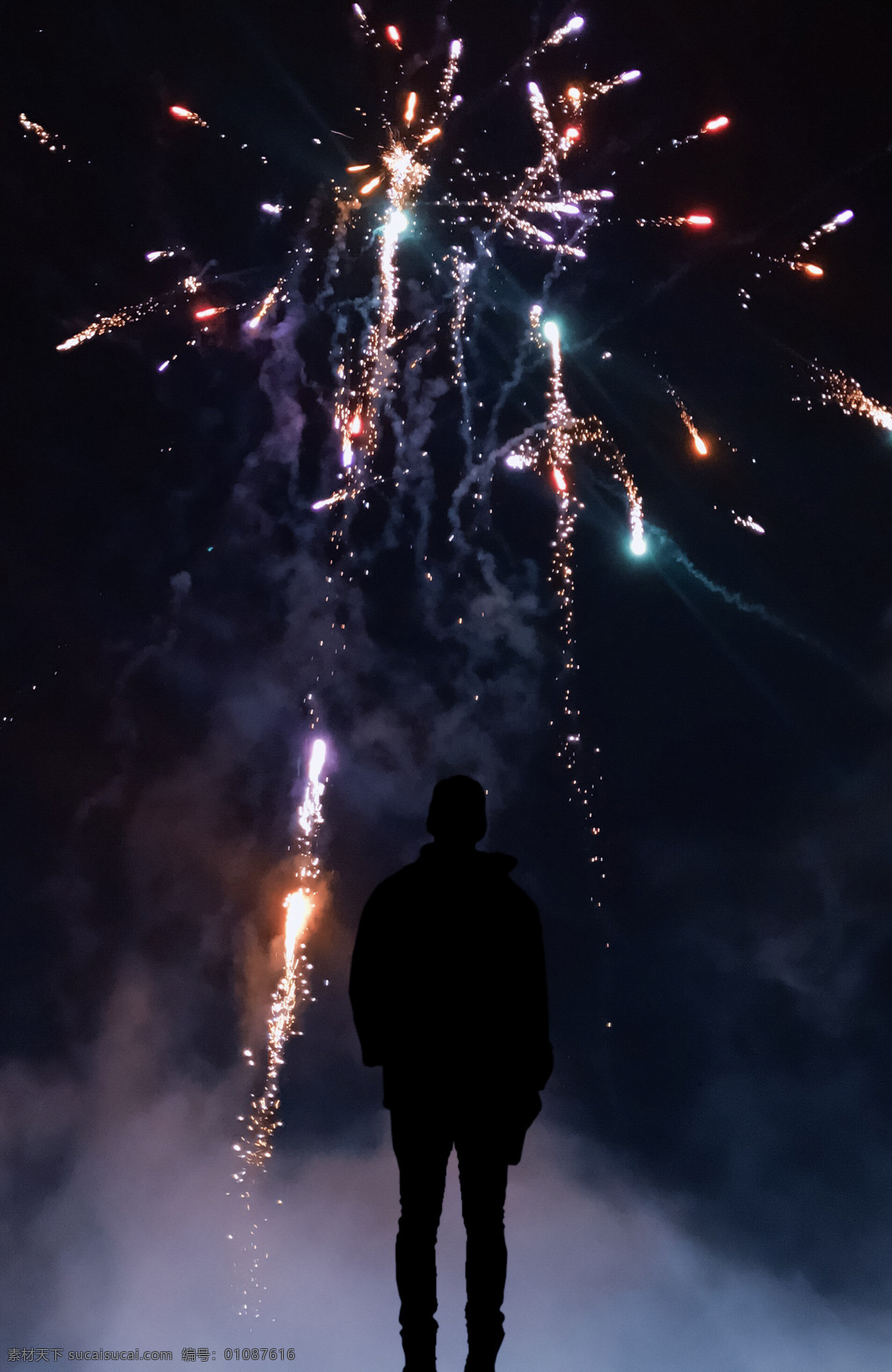烟火 鞭炮 焰火 节日 庆祝 生日 美景 夜景 城市之光 城市美景 炫丽 绚丽 过节 爆炸 夜空 夜空美景 元宵节 圣诞节 彩色烟花 绽放 漂亮 美丽 浪漫 喜庆 烟火晚会 烟花背景 烟花素材 烟花图片 炸药