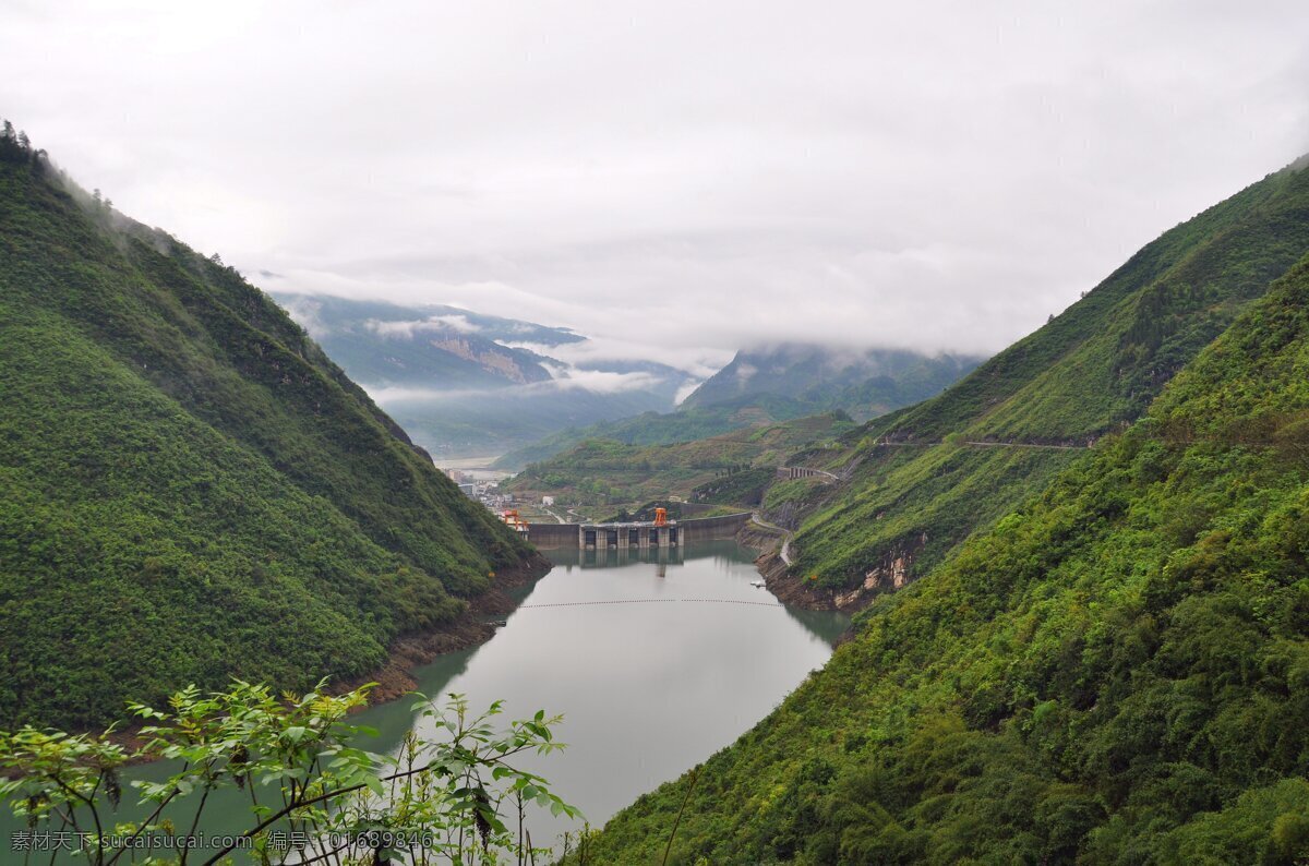 仙女山 水库 清澈 旅游 峡谷 风景 大坝 绿色 重庆 武隆 雾 重庆武隆美景 风景名胜 自然景观