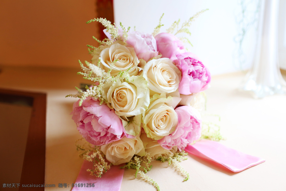 白色 粉色 花朵 搭配 捧 花 婚庆 鲜花 花束 捧花 玫瑰花 近景 特写 生物世界 花草
