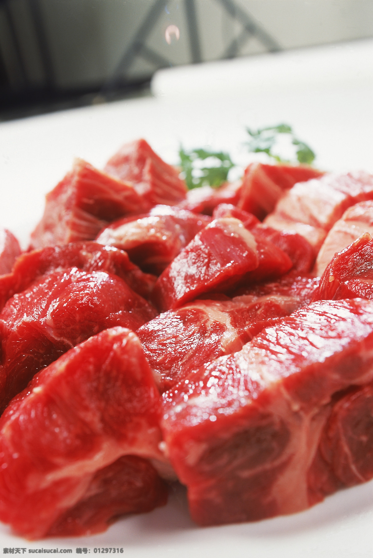 新鲜肉块 瘦肉 肉类食材 鲜肉 新鲜牛肉 食材原料 中华美食 餐饮美食 红色