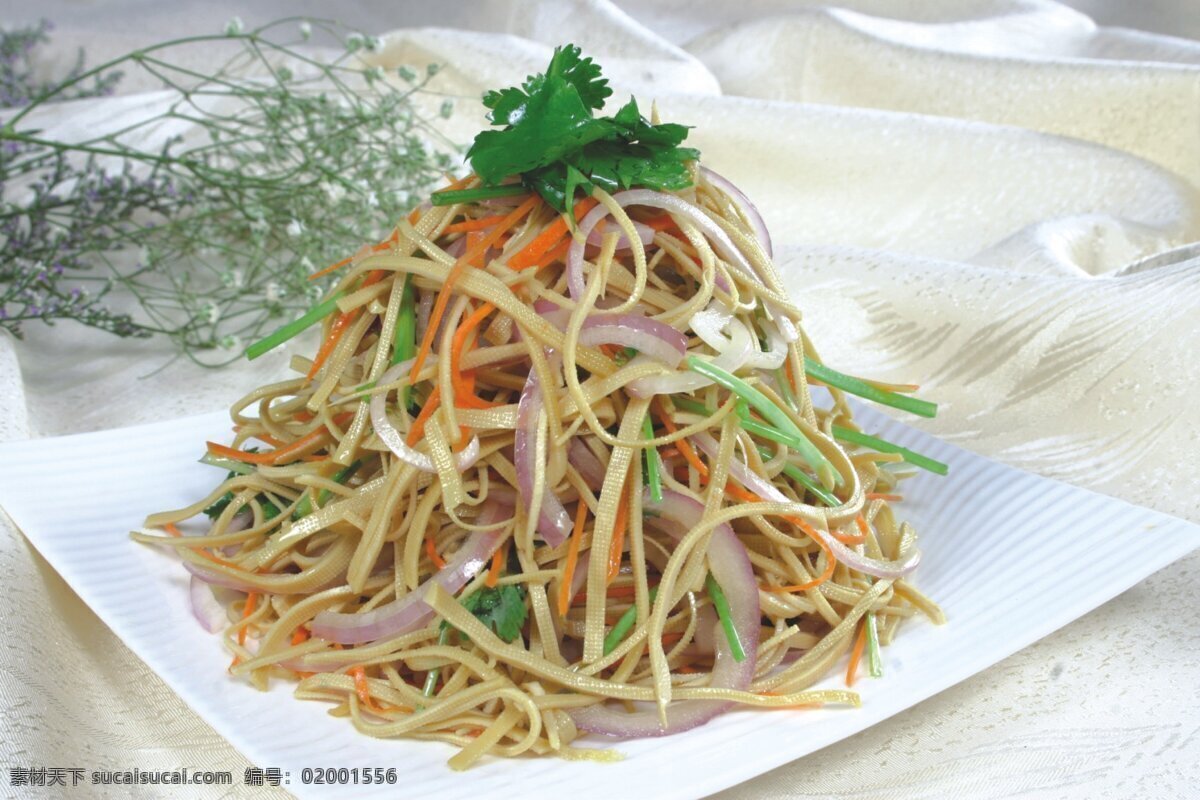 香葱拌豆腐丝 香葱 豆腐丝 洋葱 巧拌豆腐丝 传统美食 餐饮美食