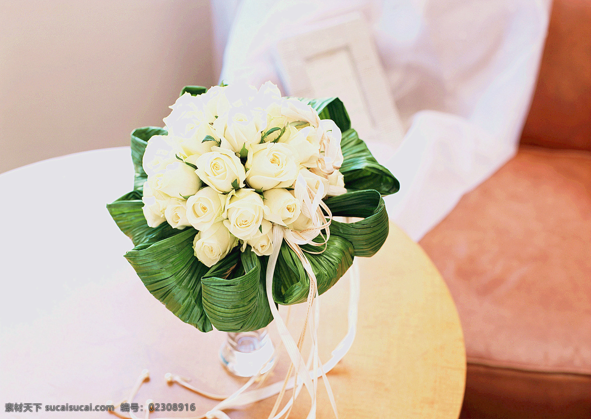 花 花草 花束 花艺 婚礼 婚礼布置 节日庆祝 结婚 捧 捧花 新娘捧花 新娘 玫瑰花 手捧花 婚庆花艺 生活素材 生活百科 特写 艺术 生物世界 文化艺术 psd源文件 婚纱 儿童 写真 相册 模板