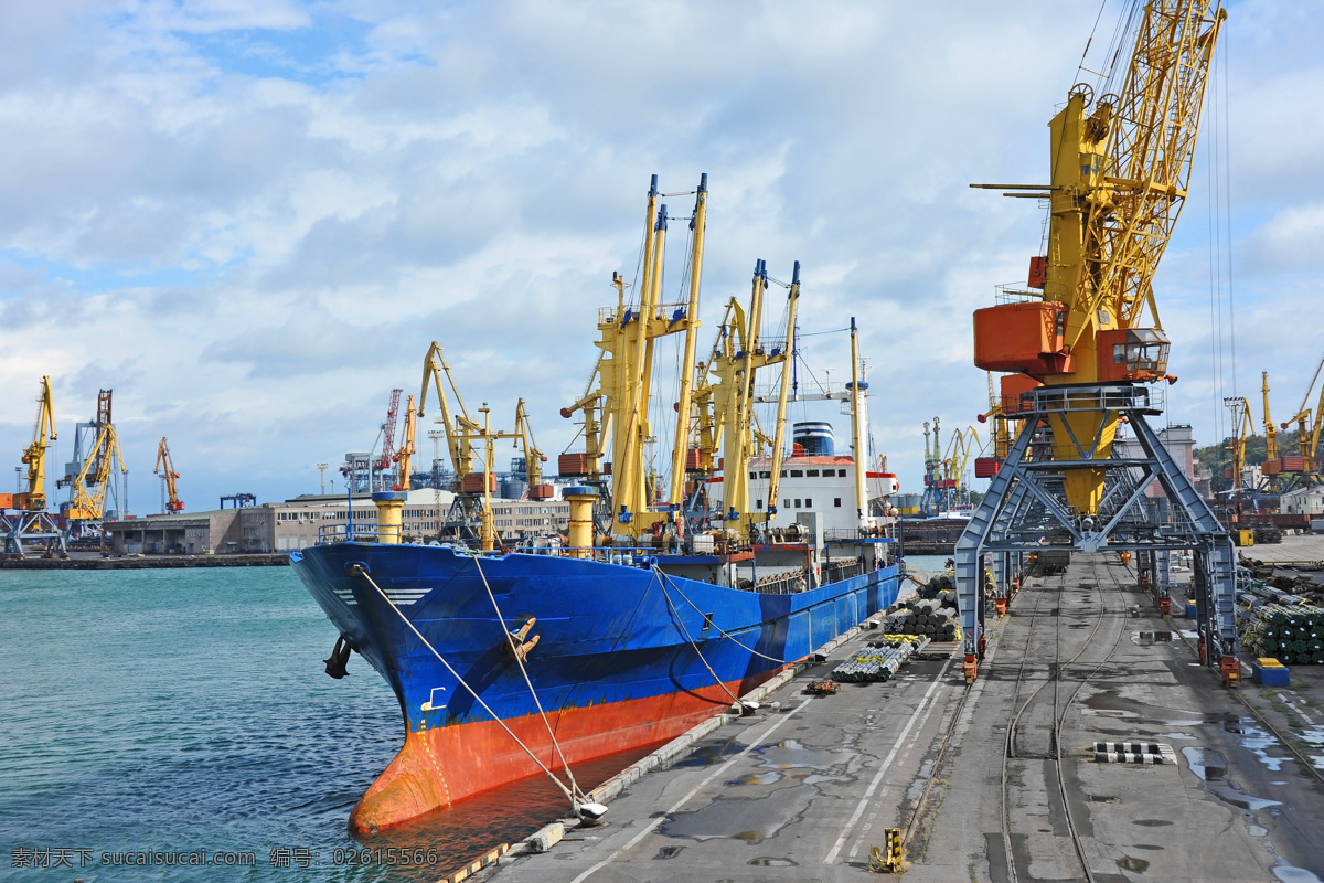 港口 码头 吊机 起重器 货船 集装箱 大海 泊位 机械 船务 工业生产 现代科技