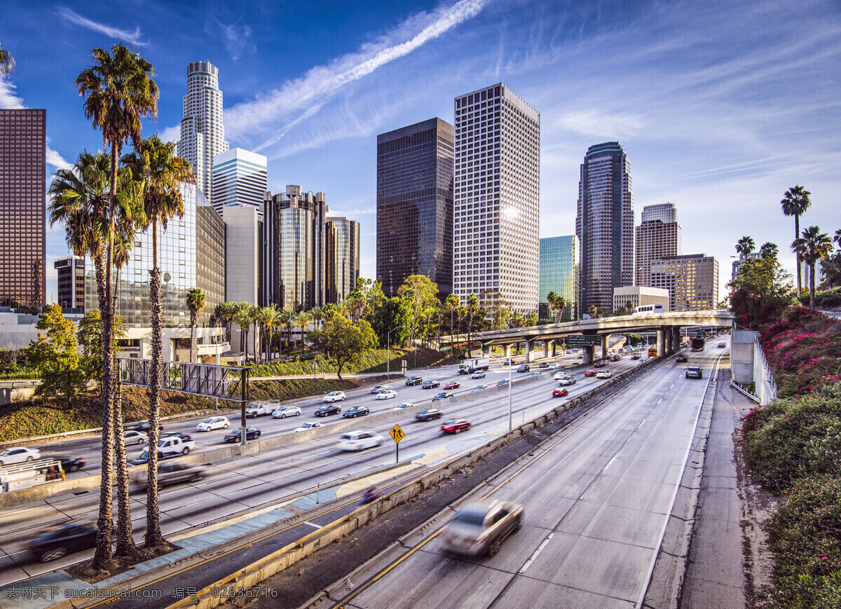 马路 上 行驶 车辆 景色 繁华大都市 美丽城市风景 城市建筑 建筑设计 环境家居 马路风景 其他类别 生活百科 灰色