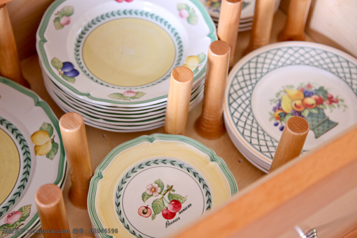 陶瓷盘 餐具 盘子 盘 组件 陶瓷 烤瓷 餐厅 餐桌 整体橱柜 简约 现代 美式 餐具厨具 餐饮美食