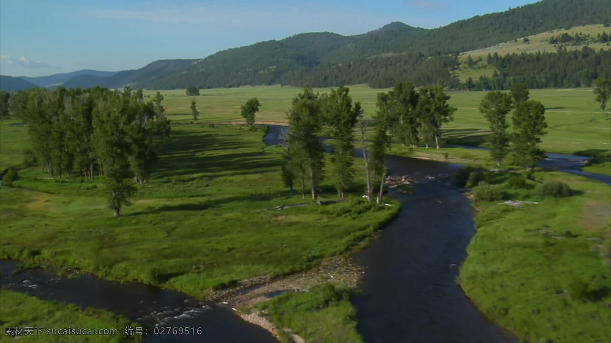河 股票 绿色 山谷 空中 拍摄 录像 弹簧 航空 河流 森林 山 视频免费下载 直升机 树木茂盛 蒙大纳 石溪 西 肥沃 其他视频