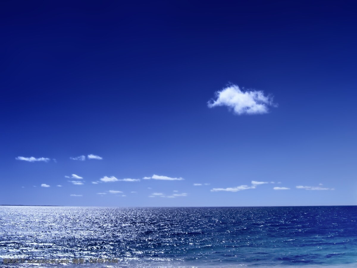 深蓝 海边 纯色 背景 蓝色 大海 美景 蓝天 风景 自然景观 自然风景