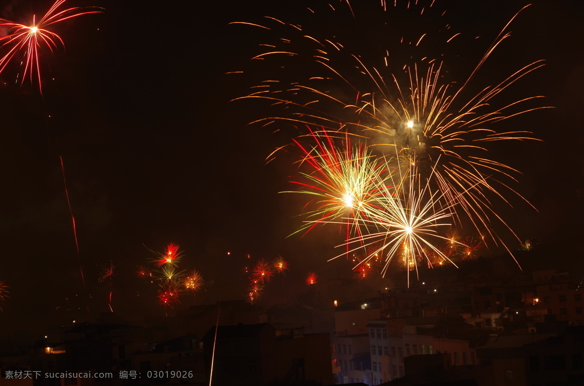 烟火 焰火 节日 庆典 典礼 新年烟花 烟花爆竹 烟花焰火 节日烟花 夜空漂亮烟花 烟花礼花 烟花素材 放烟花 新年烟花爆竹 烟花 文化艺术 节日庆祝 原创摄影