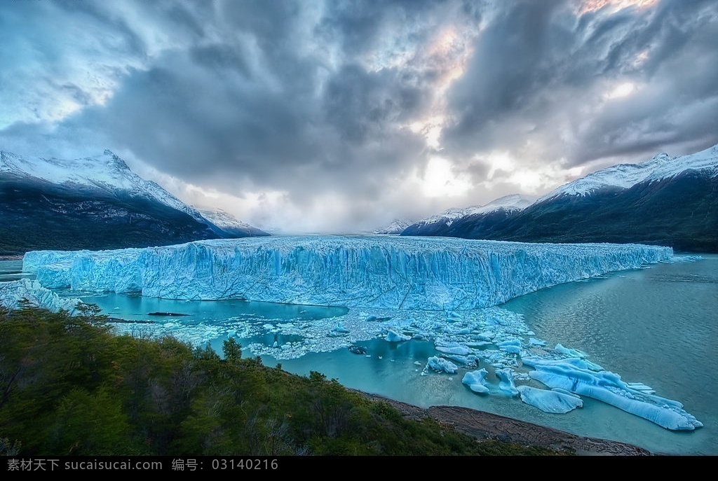 冰岛的冰川 冰川 湖泊 北极圈 冰岛 寒带 风景 自然 环境 旅游摄影 国外旅游 摄影图库