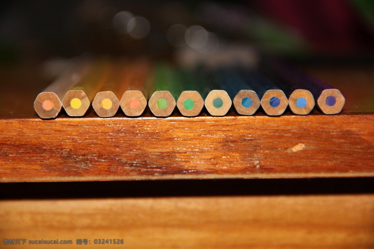 铅笔 七彩 彩色铅笔 渐变 木头 实木 彩色 生活百科 生活素材 黑色