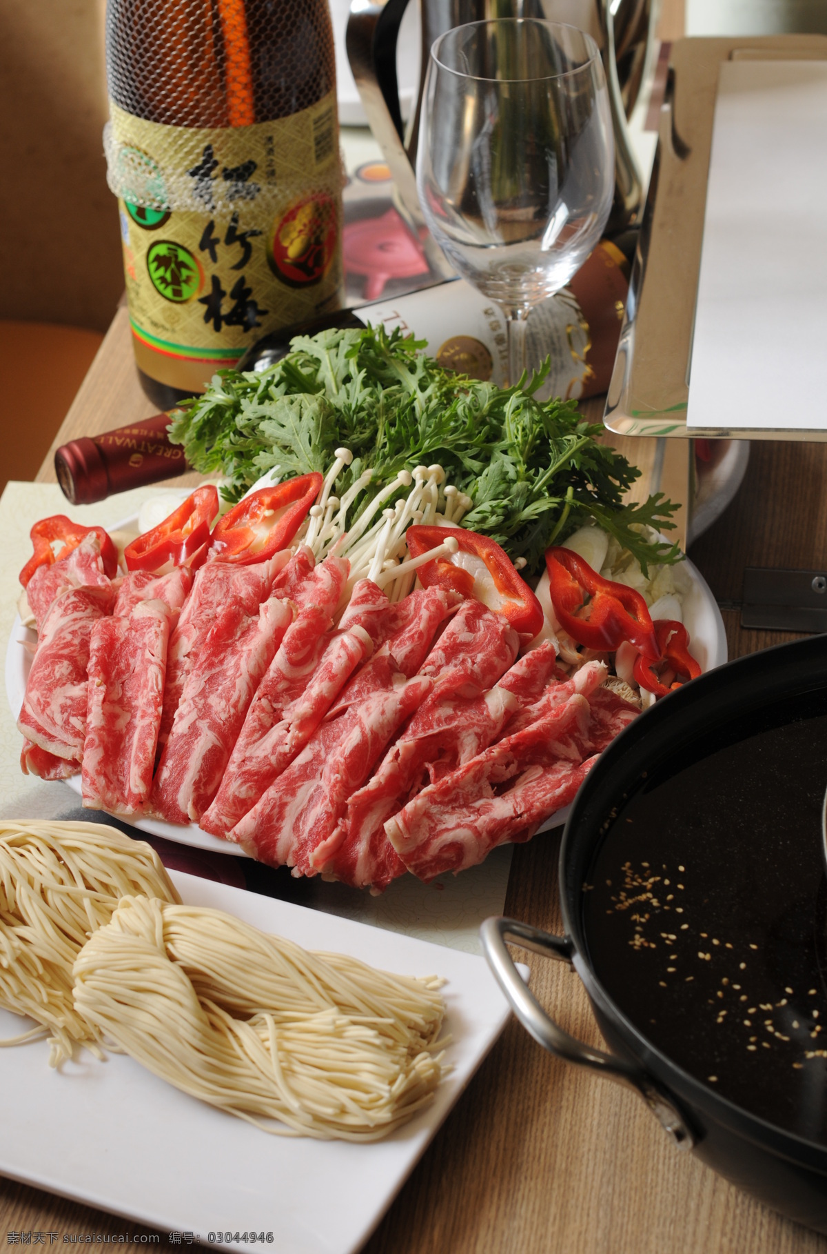 火锅 餐饮 餐饮美食 美食 面条 牛肉 食物原料 火锅面 韩餐 psd源文件