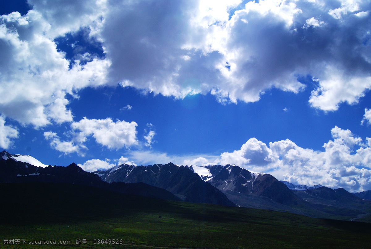 高原雪山 雪山 冰川 蓝天 白云 草原 山脉 冰峰雪山 自然风景 自然景观 山水风景