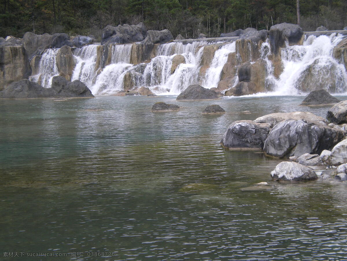 青 瀑 碧 潭 风景名胜 丽江 瀑布 山水风景 云南 自然景观 青瀑碧潭 蓝月谷 潭水 psd源文件