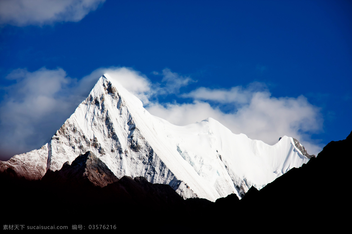 雪山 大雪山 白雪皑皑 夏诺多吉 雪 恰郎多吉 凉山旅游 凉山夏诺多吉 旅游摄影 国内旅游