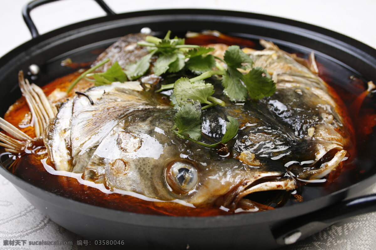 地锅鱼头 鱼头 家常 私房 家常小菜 传统美食 餐饮美食