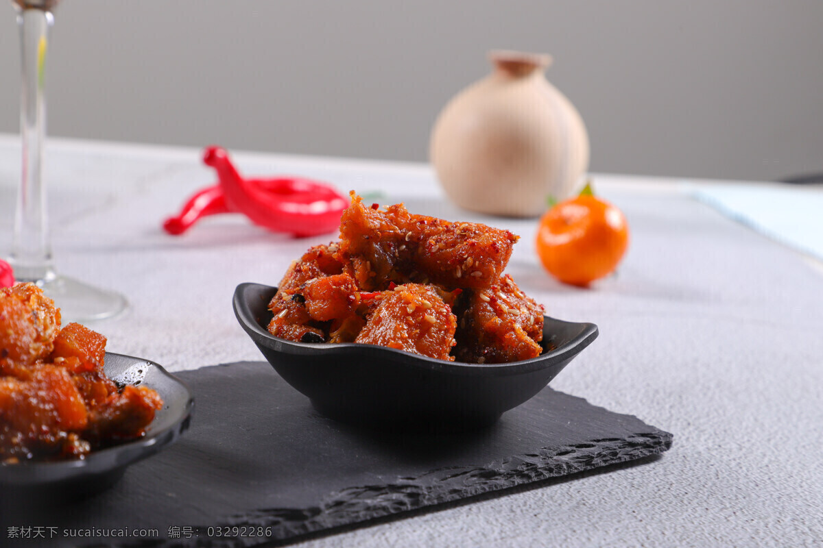 麻辣鱼 辣椒 橘子 饮料 酒水 创意 道具摆置 食物 传统手工美食 碗 餐饮美食 传统美食