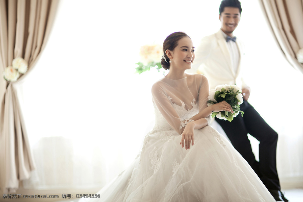 窗帘 下 幸福 新人 新人情侣 婚纱情侣 帅哥美女 情侣新人 新郎新娘 夫妻 爱人 结婚照 婚纱摄影 写真摄影 情侣图片 人物图片