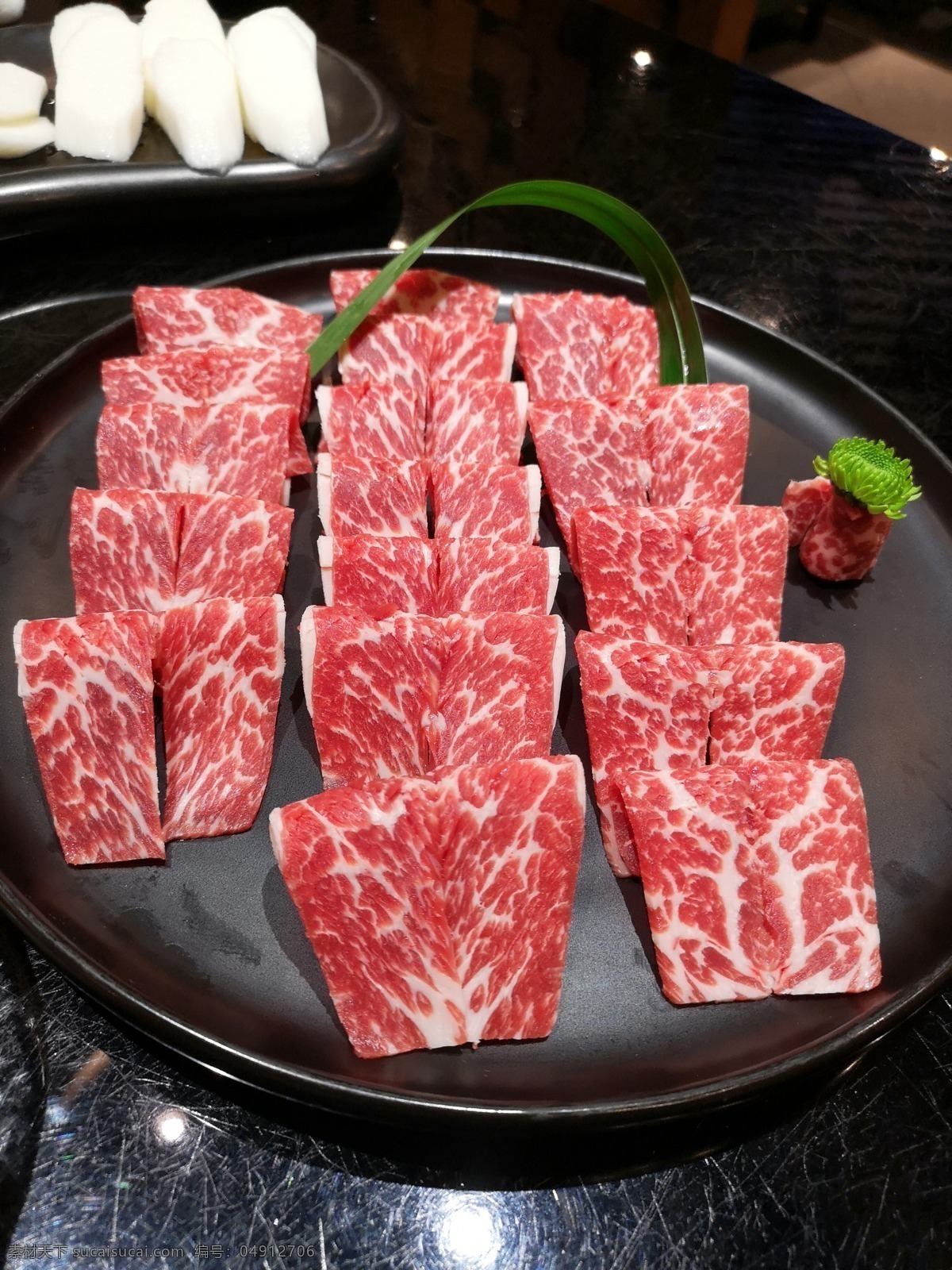 嫩牛肉 牛肉 鲜牛肉 牛肉片 肉 牛 刷牛肉 火锅 餐饮美食 传统美食