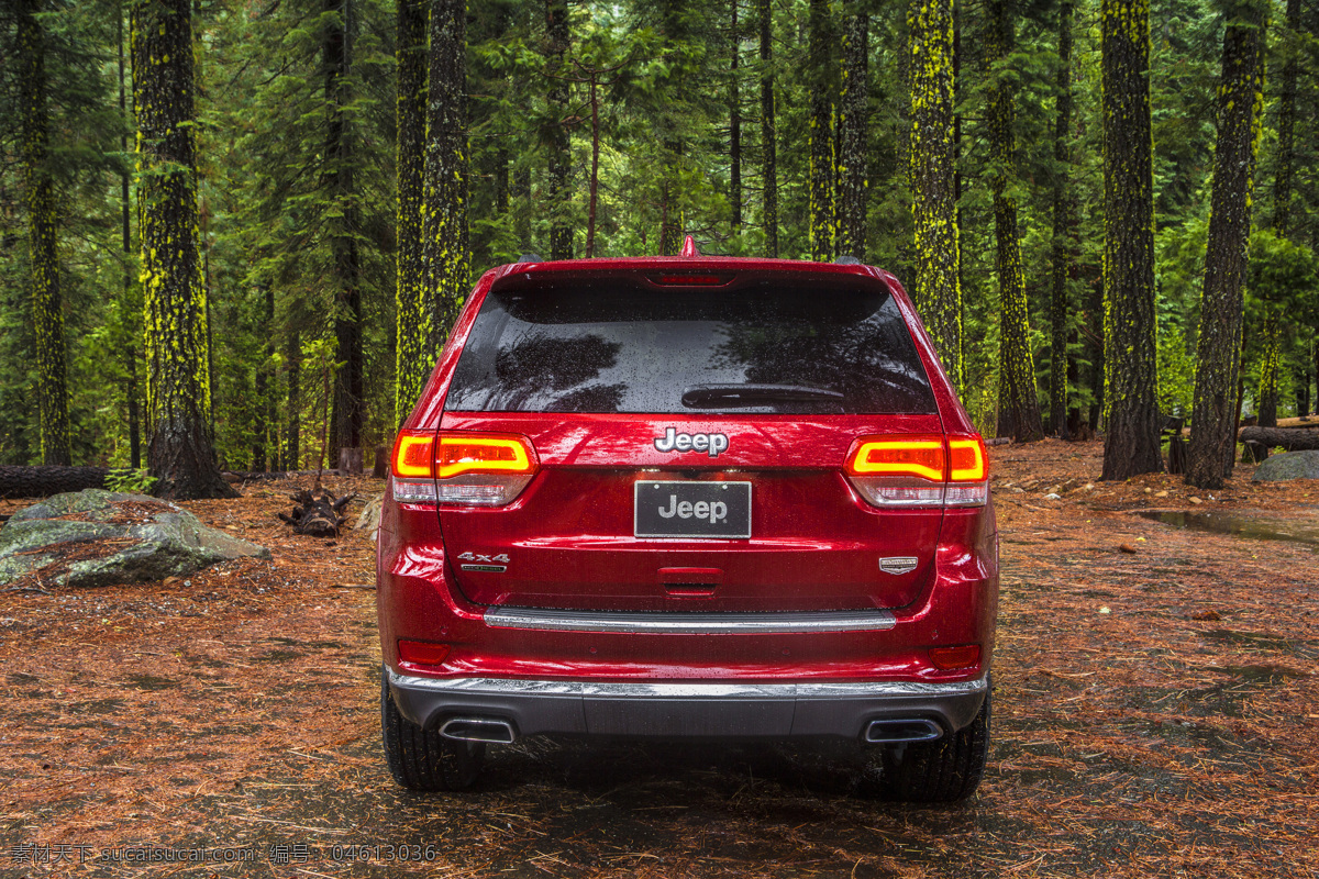 suv 风景 豪车 吉普 交通工具 景色 汽车 森林 2014jeepgrandcherokeesummit 越野车 大切诺基 豪华车 世界名车 现代科技 节日素材