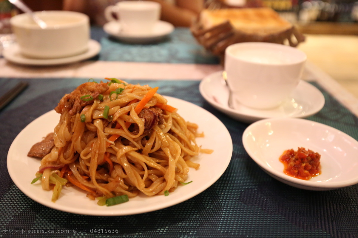 海南炒粉 海南旅游 海南美食 地沟油炒粉 炒粉 美食 餐饮美食 传统美食