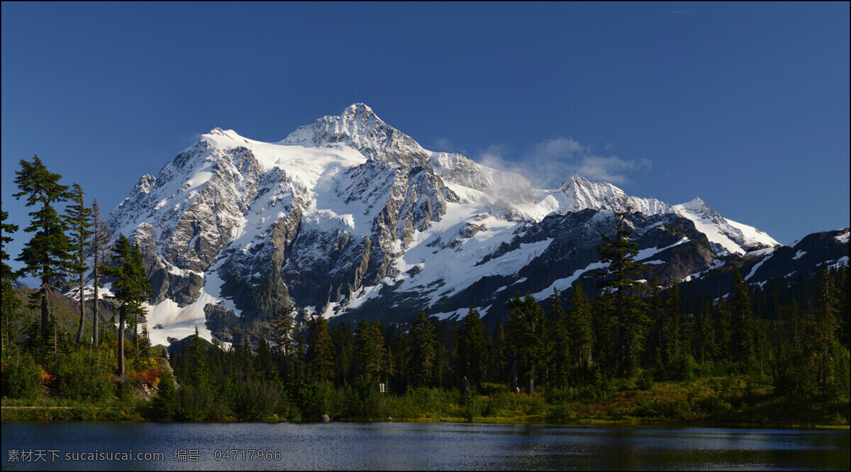 雪山之息 雪山 树林 绿洲 湖水 篮天 自然 风景 美景 旅游 圣地 云雾 薄雾 雪景 山峰 山顶 常春 大树 山水风景 自然景观