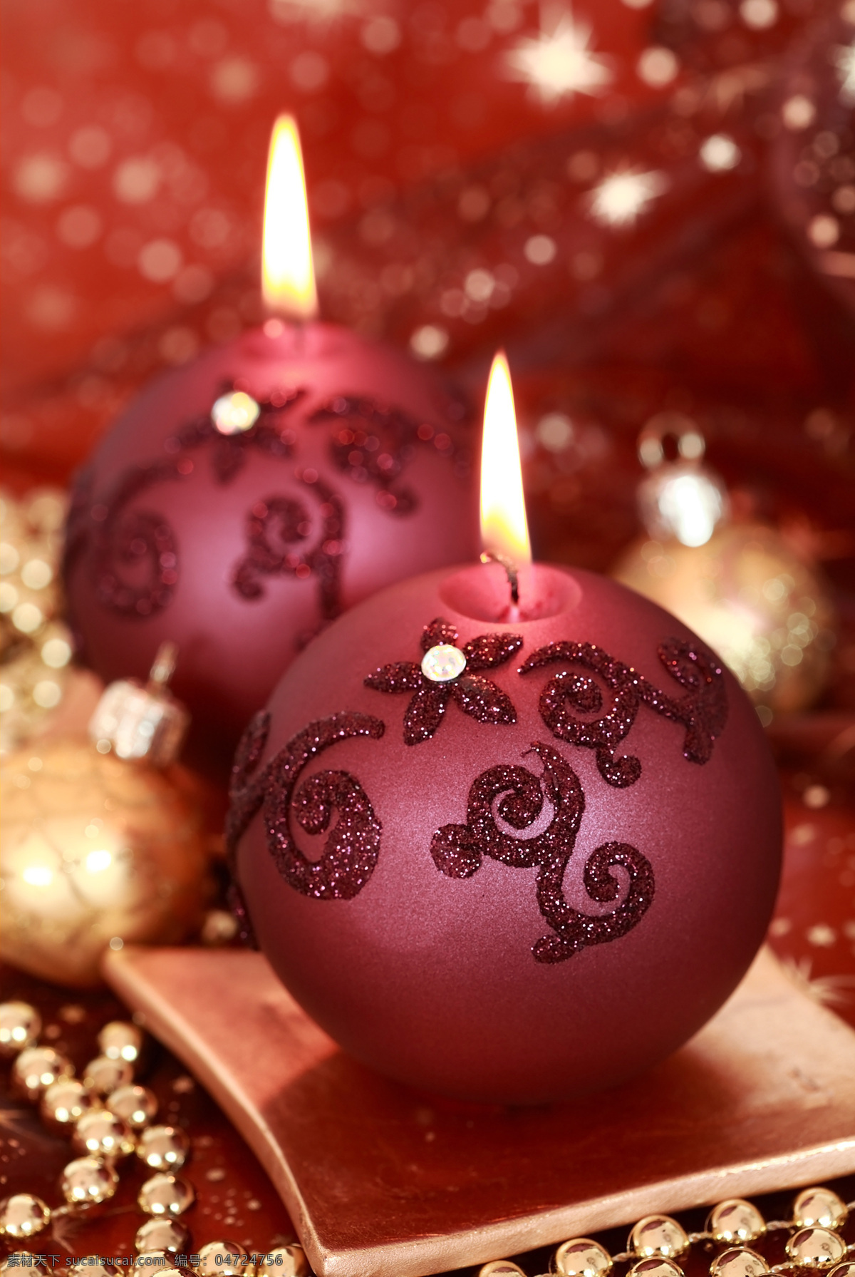 圣诞 蜡烛 盘子 火苗 梦幻背景 圣诞节 圣诞节素材 装饰 挂件 节日庆典 生活百科