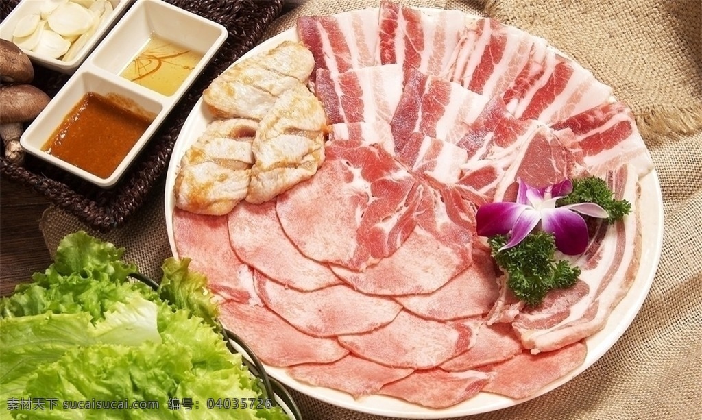 韩国料理图片 韩国 韩国料理 料理 牛油果 煎蛋 荷包蛋 紫豆芽 紫色豆芽 香菇 青瓜条 青瓜 餐饮美食