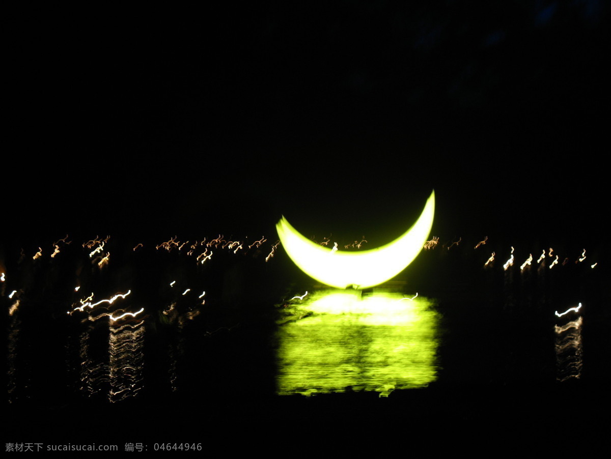 水上月 月亮 倒影 水面 黑夜 光亮 自然风景 自然景观