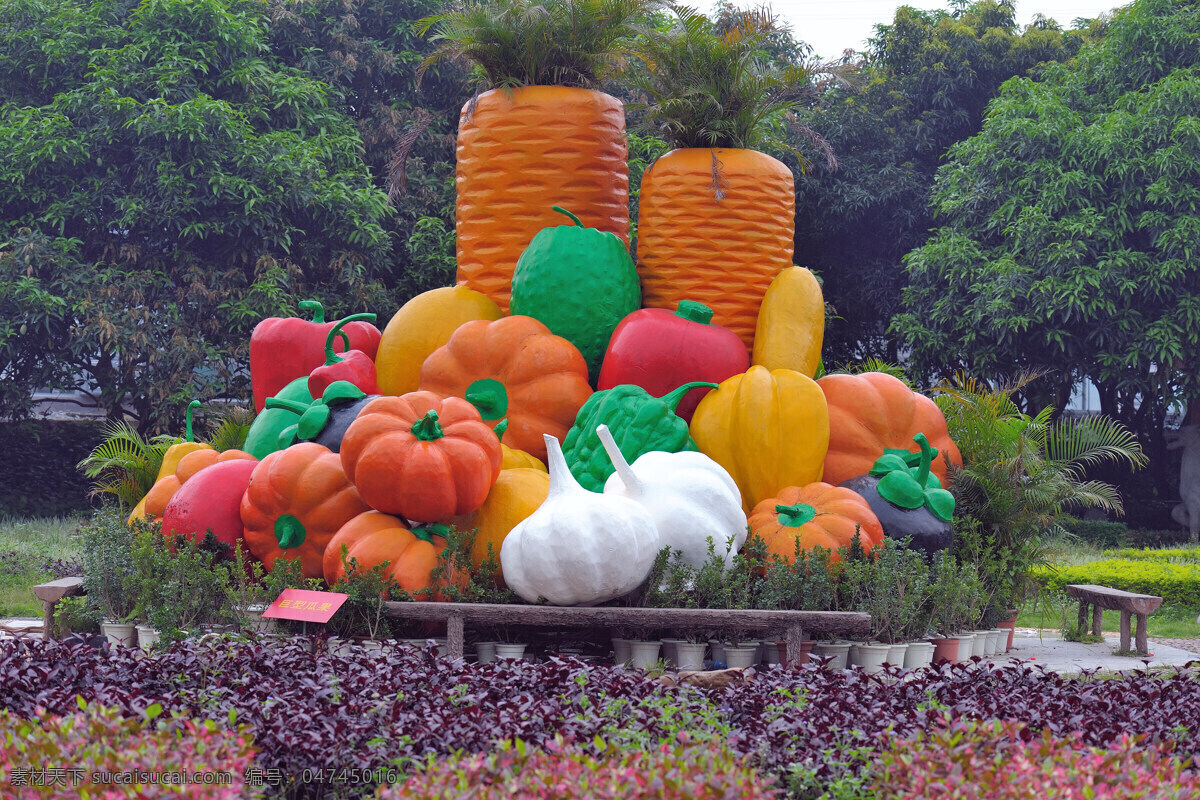 蔬菜雕塑 雕塑 蔬菜 桔红色 装饰 美化 花卉与植物 花草 生物世界