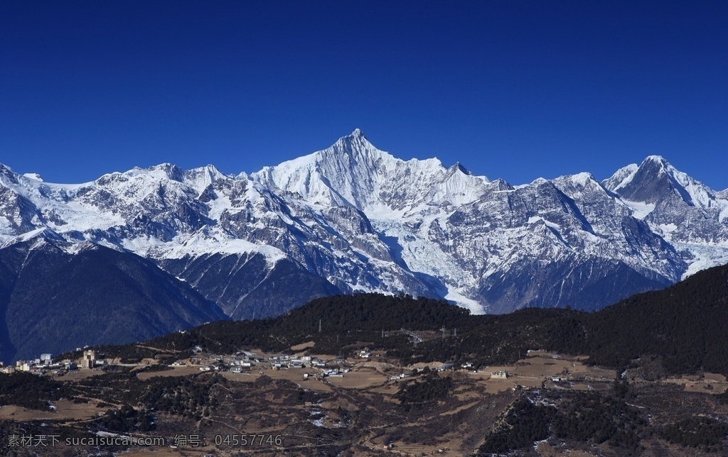 梅里雪山 雪山 高原雪山 高原 神山 云南 香格里拉 自然风光 旅游摄影 国内旅游