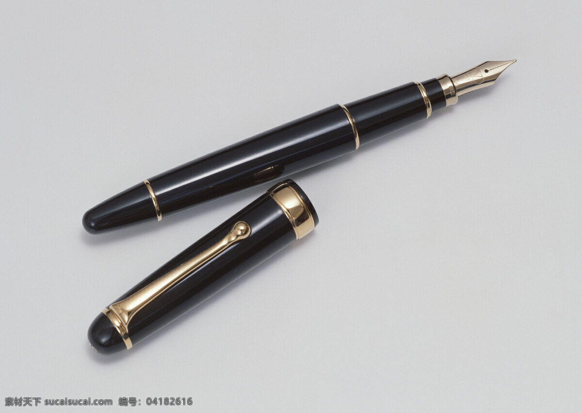 钢笔 有质地的钢笔 黑色的钢笔 金色的钢笔 办公用品 学习办公 生活百科