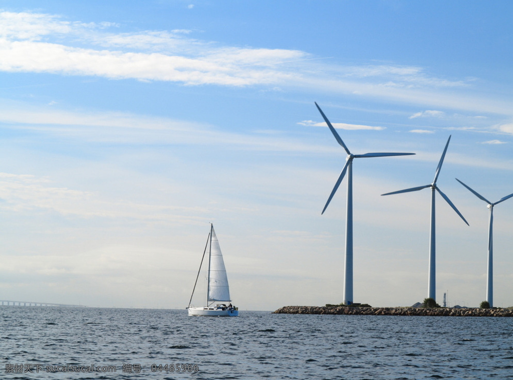风车 电力风车 风力发电 大海 帆船 蓝天 白云 清洁能源 绿色环保 绿色能源 绿色电力 环保 大风车 工业生产 自然风光 可再生能源 环保能源 现代科技